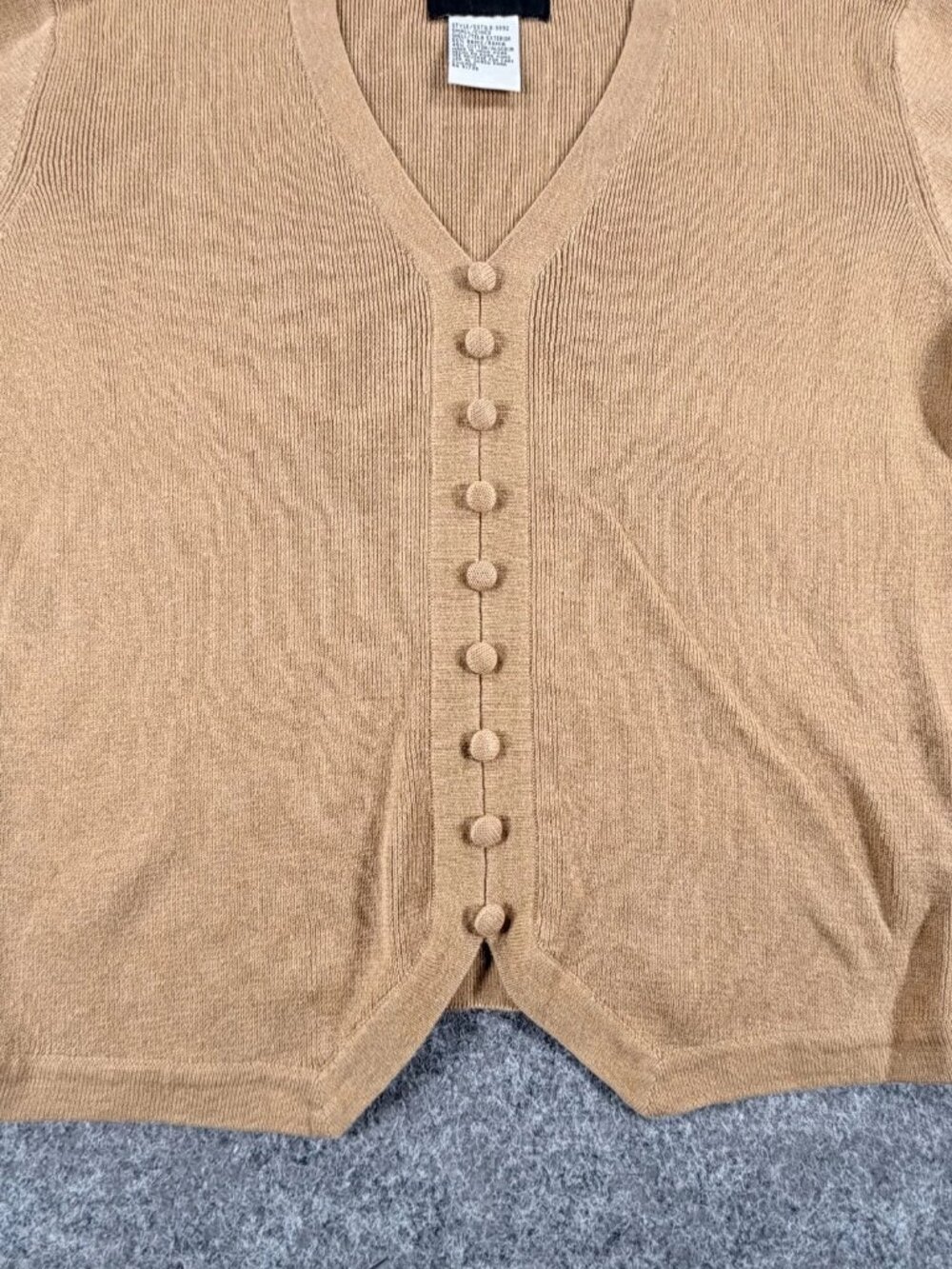 Vintage Sag Harbor Sweater Womens S Brown Tan V-Neck Short Sleeve Button Detail - Picture 5 of 16